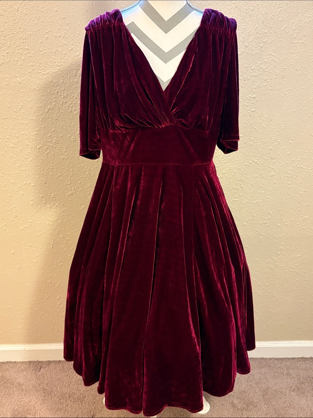 ModCloth x Collectif Red Vixen Match Velvet Fancy Dress Size UK 18 / US 14